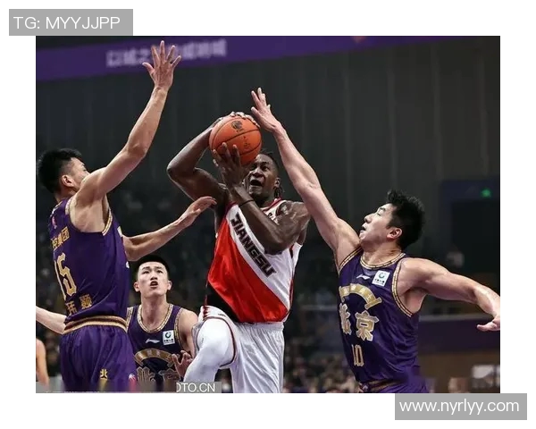 阿尔法-卡巴打破纪录，主场连续五场轰炸，淘汰赛前景可期