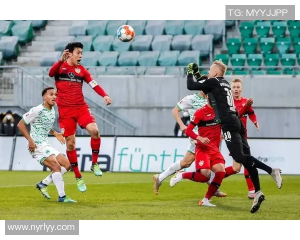 弗莱堡队的残酷德甲征程：联赛前四名的激烈争夺