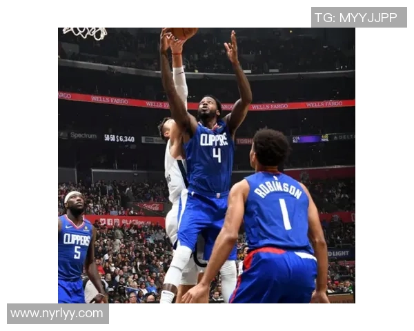 快船加时击败篮网，哈雷尔砍下21分，展现冠军实力