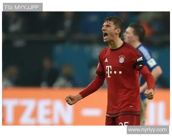 利沃夫斯基发威，紧随穆勒争夺射手榜冠军位置