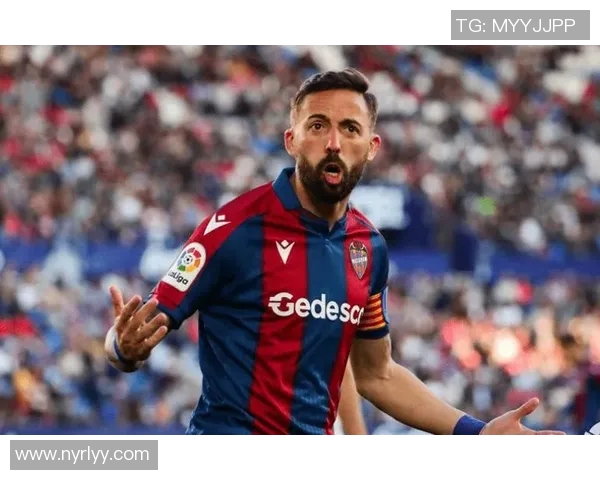 塞维利亚再添利好！纳瓦斯莱积双星当选西甲最佳球员